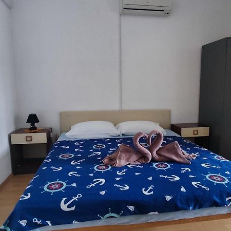 Villa Franic 사플루나라 외부 사진