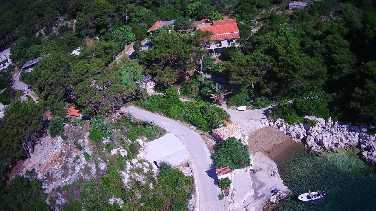 Villa Franic 사플루나라 외부 사진