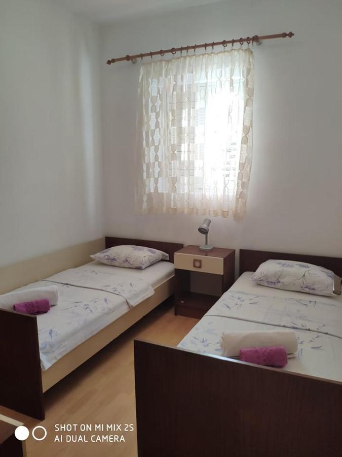 Villa Franic 사플루나라 외부 사진